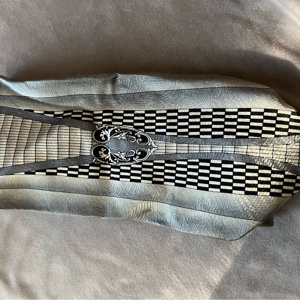 Elegant Black and White Patterned Tie